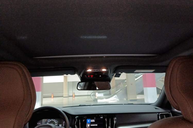 Used Volvo S60 2022 B4 Zhiyi Luxury Edition
