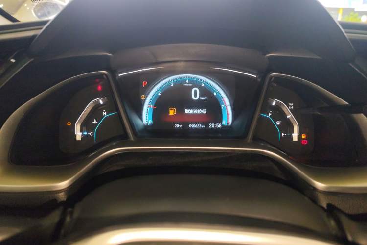 Used Honda Civic 2016 220TURBO CVT Prestige Edition
