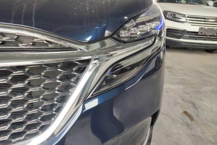 Used Buick GL8 2020 Avenir Avia Four-Seat Luxury Edition