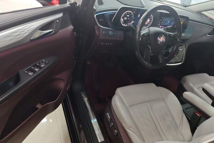 Used Buick GL8 2022 Avenir Aivia 7-Seater Deluxe Edition
