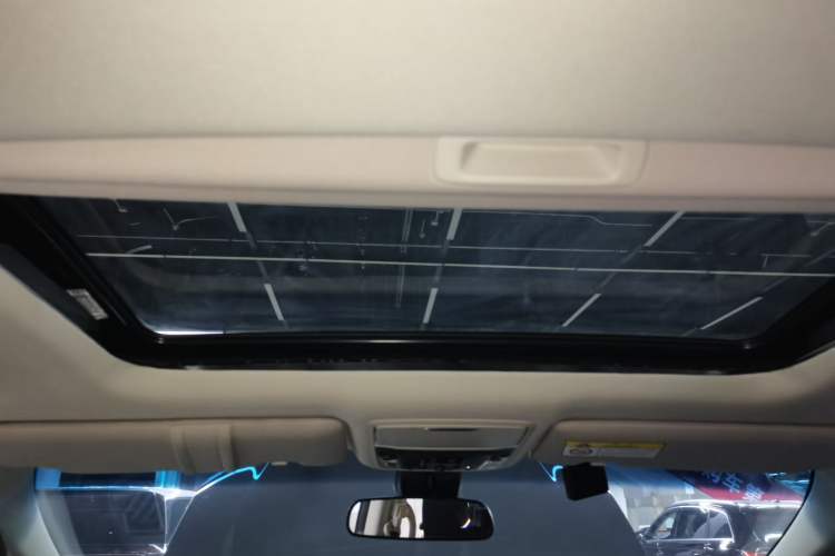 Used Honda Elysion 2022 2.0L eHEV Luxury Edition
