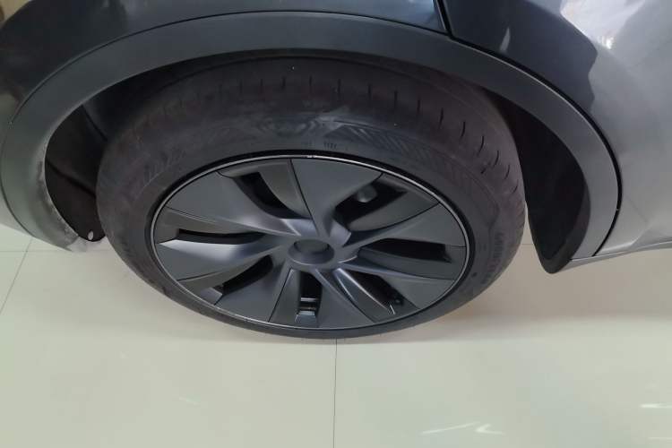 Used Tesla Model Y 2024 Rear-Wheel-Drive Version
