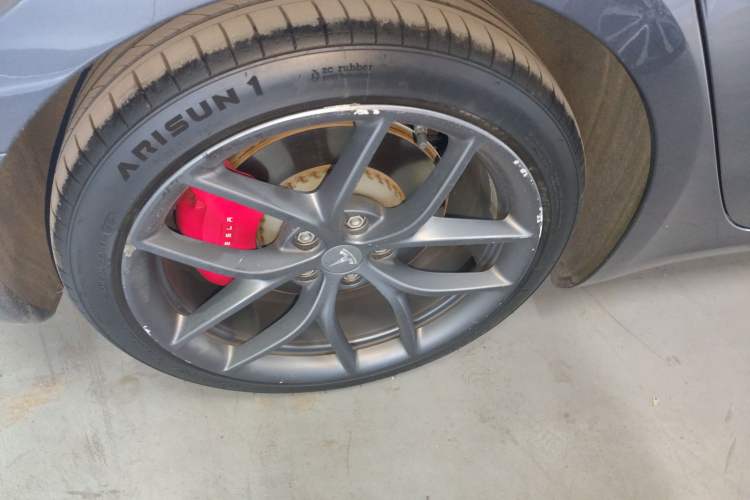 Used Tesla Model 3 2021 Revised Performance Version with All-Wheel Drive 3D1