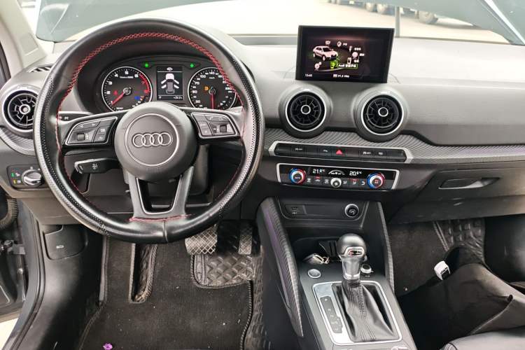 Used Audi Q2L 2021 35 TFSI Fashion Dynamic Model
