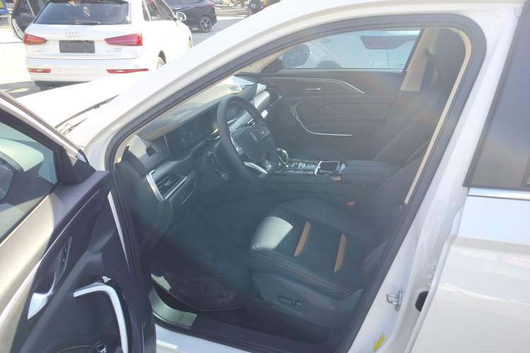 Used Bestune T77 2020 PRO 280 TID Automatic Luxury Model
