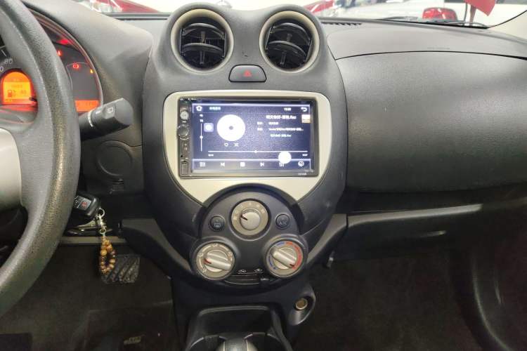 Used Nissan March 2010 1.5L Automatic Easy-Style Version
