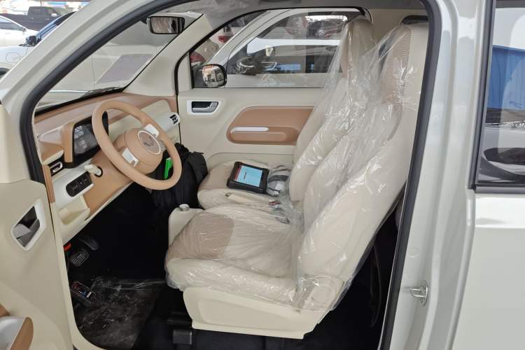 Used Wuling Hongguang MINIEV 2024 3rd Generation 215km Youth Edition
