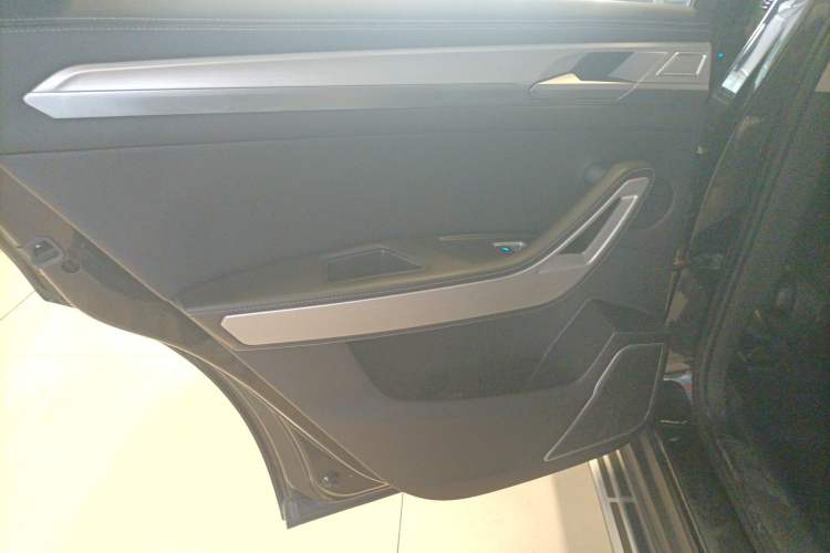 Used Zotye Domy X7 2018 2.0T Automatic Luxury Version
