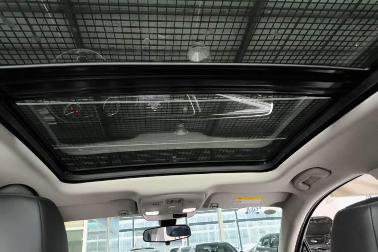 Used Buick Envision 2019 20T Two-Wheel Drive Elite Version China VI Standard
