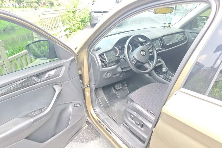 Used Skoda Kodiaq 2017 TSI330 7-Seater Two-Wheel-Drive Luxury Edition
