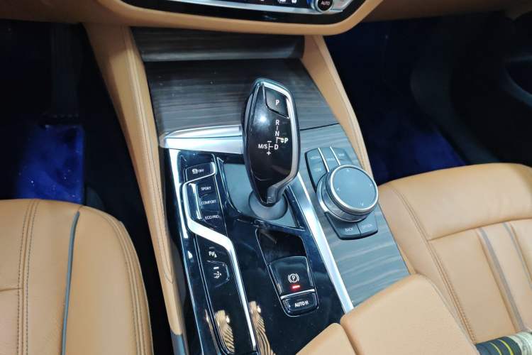 Used BMW 6 Series GT 2021 630i Luxury Design Package