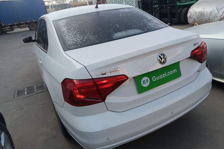 Used Volkswagen Jetta 2019 Dream Edition 1.5L Automatic Fashionable Version