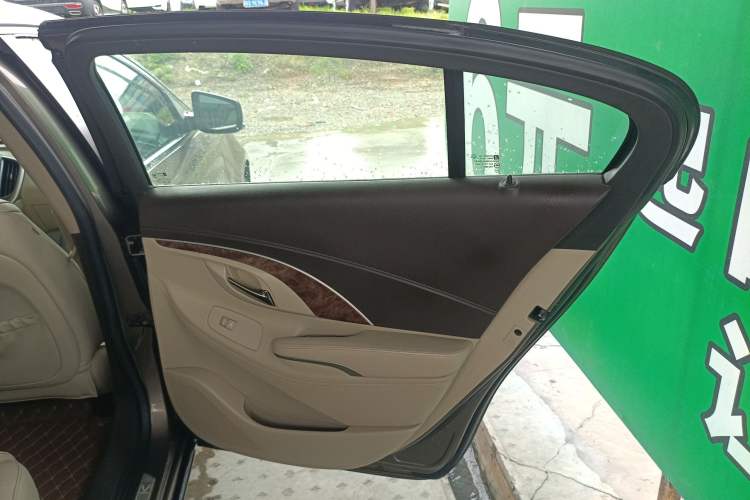 Used Buick LaCrosse 2013 2.4L SIDI Leading Comfort Version
