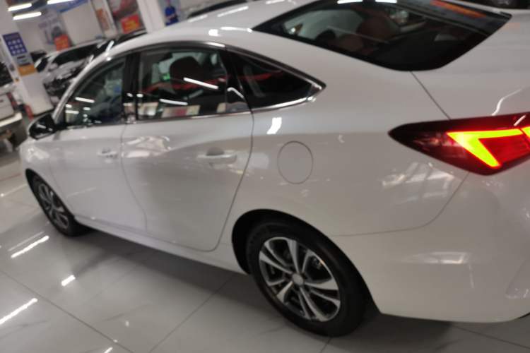 Used Changan Eado 2024 PLUS Blue Whale NE 1.4T GDI DCT High-Energy Edition
