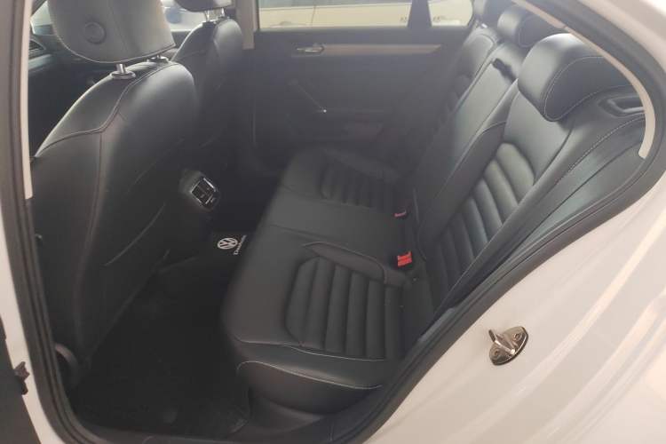 Used Volkswagen Lamando 2019 280TSI DSG Comfort Edition China VI standard
