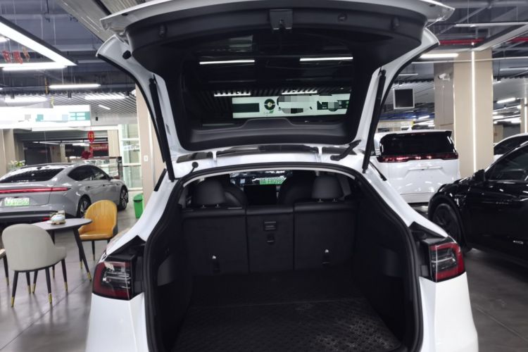 Used Tesla Model Y 2022 Rear-Wheel-Drive Version
