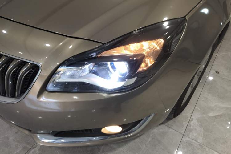 Used Buick Regal 2015 2.0L Leading Fashion Edition
