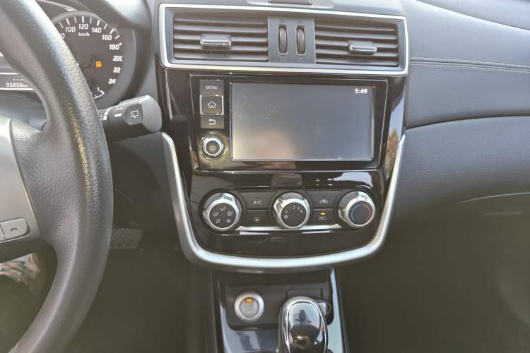 Used Nissan Tiida 2016 1.6L CVT Smart Drive Edition
