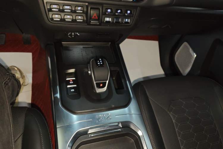 Used  T01 2025 2.0T Changfeng
