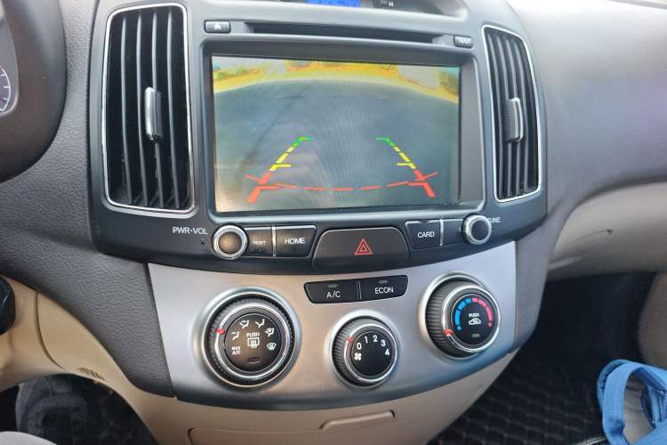 Used Hyundai Celesta 2015 1.6L Manual Comfort Model