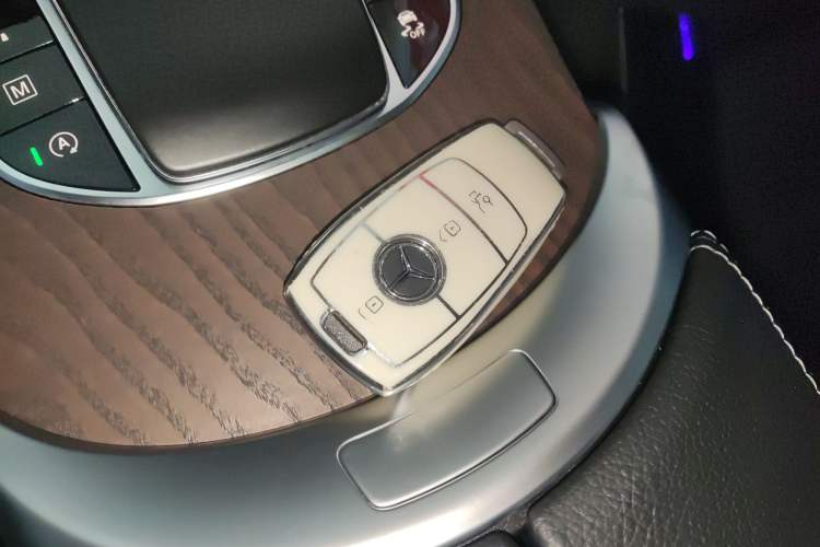 Used Mercedes-Benz GLC 2022 Facelift GLC 260 L 4MATIC Luxury Edition