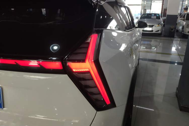 Used Geely Auto FX11 2023 1.5TD DCT Prestige Edition
