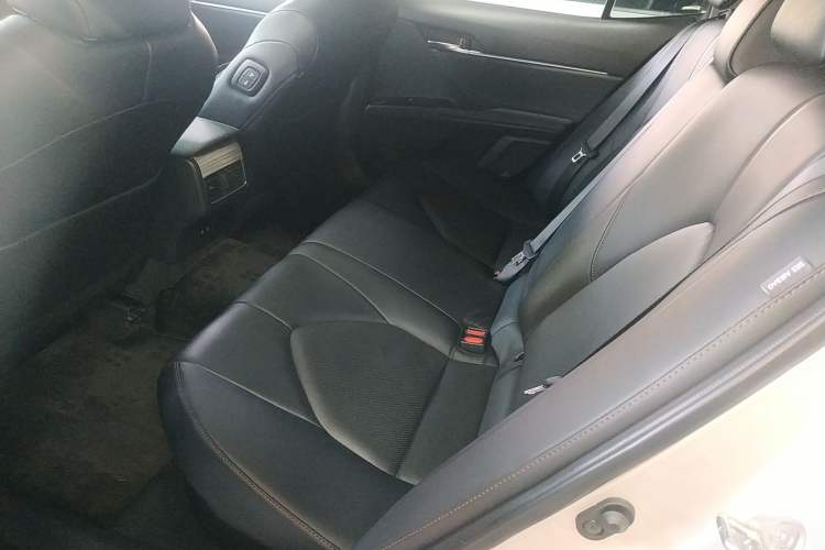 Used Toyota Camry 2019 Dual-Engine 2.5 HG Luxury Edition China VI Standard