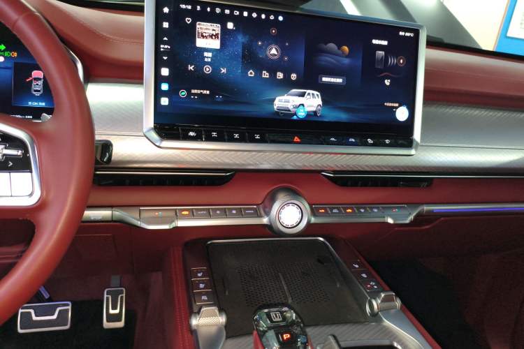 Used Tank 700 New Energy 2024 Hi4-T Extreme Edition
