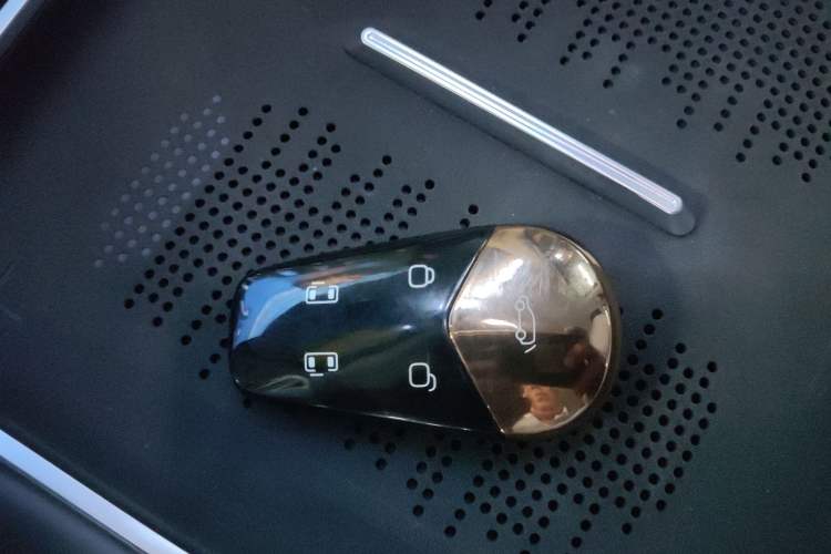 Used VOYAH Dream 2025 PHEV Four-Wheel-Drive Flagship Version – Qiankun Edition
