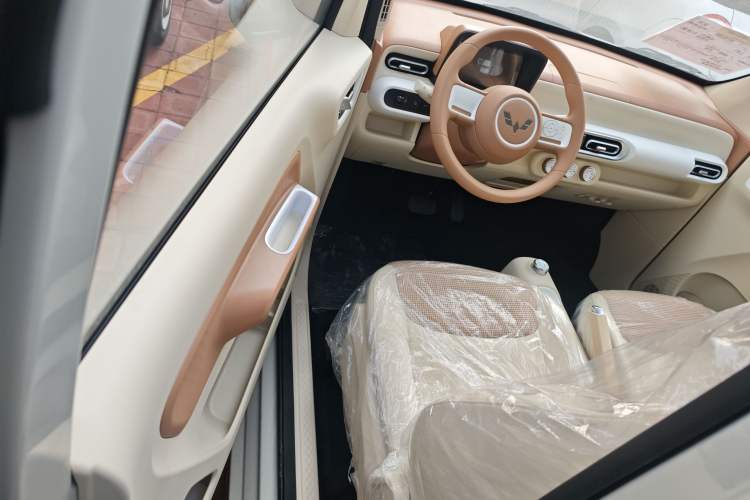 Used Wuling Hongguang MINIEV 2024 3rd Generation 215km Youth Edition