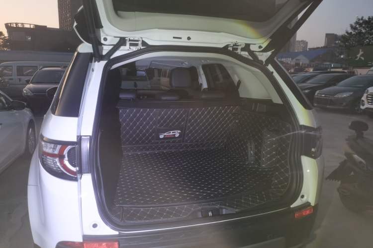 Used Land Rover Discovery Sport 2018 240 PS SE Version
