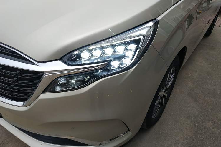 Used Buick GL8 2020 ES Land Cruiser 653T Luxury Edition
