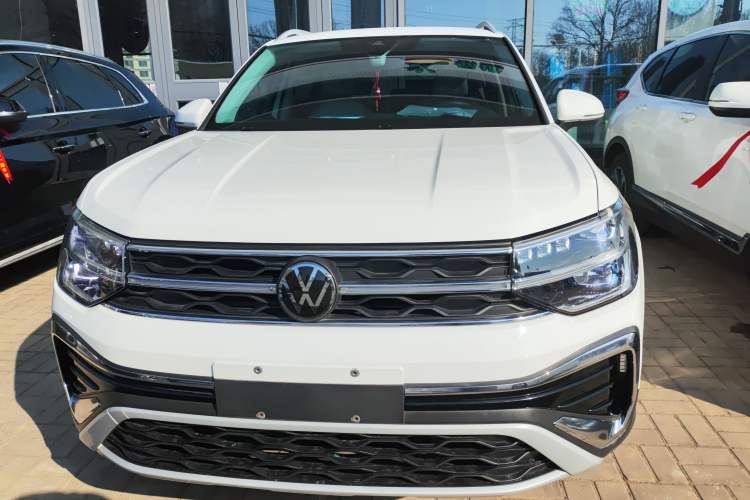 Used Volkswagen Tharu 2023 300TSI Two-Wheel-Drive Full Moon Edition