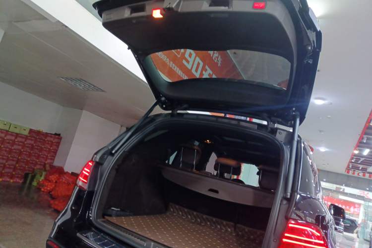 Used Mercedes-Benz GLE 2019 GLE 320 4MATIC Dynamic Edition Prestige Model
