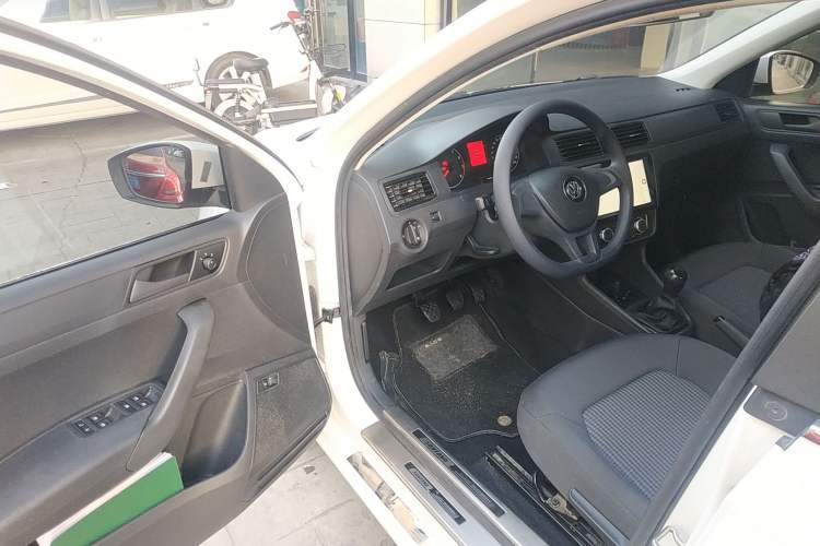 Used Volkswagen Santana 2018 1.5L Manual Fashion Edition
