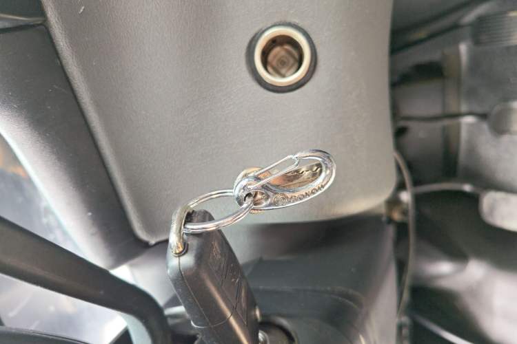 Used JMC Transit 2019 2.8T Commercial Version Short Wheelbase Mid-Roof 6-Seater China VI JX493