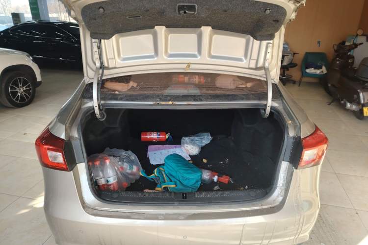 Used Roewe 360 2016 1.5L Automatic Smart Screen Version
