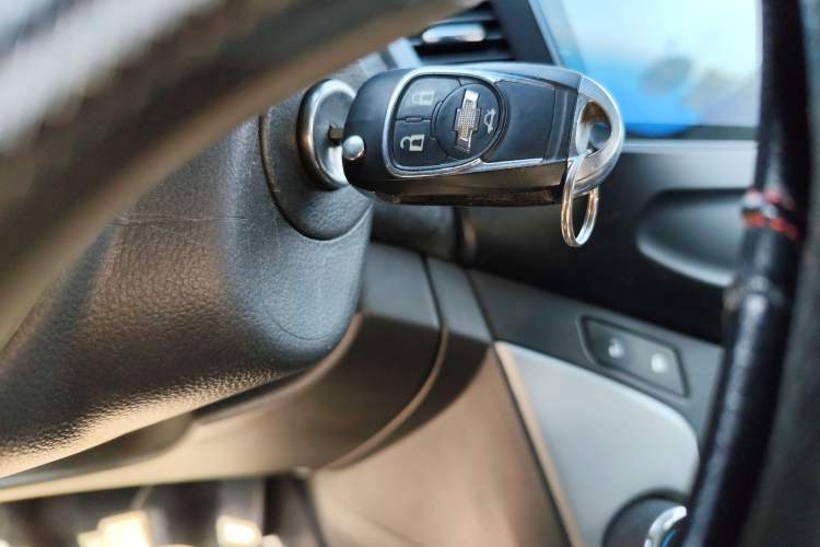 Used Chevrolet Cruze 2013 1.6L SL MT
