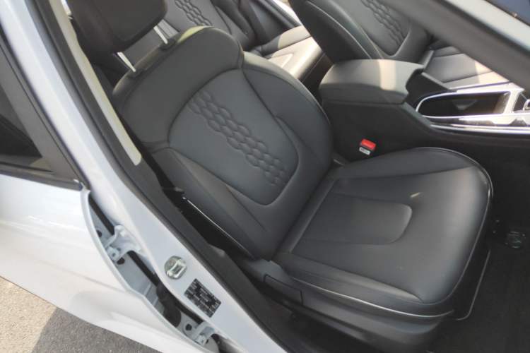 Used Hyundai ix25 2020 1.5L CVT GLS Smart Model
