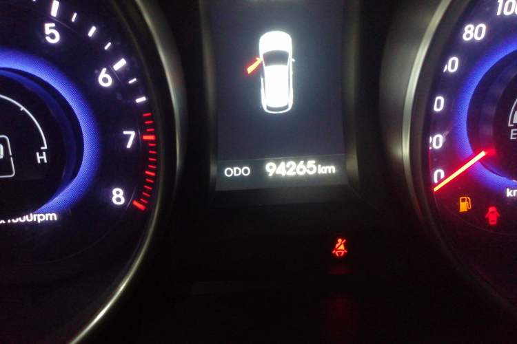 Used Hyundai Santa Fe 2013 2.4L Automatic Two-Wheel Drive Smart Version
