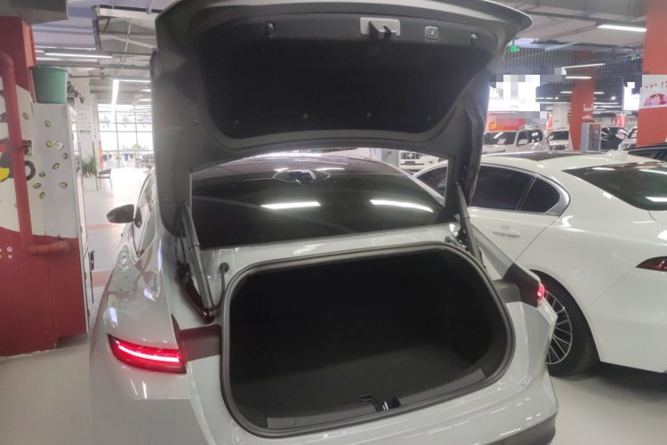 Used Nio ET5 2022 75 kWh
