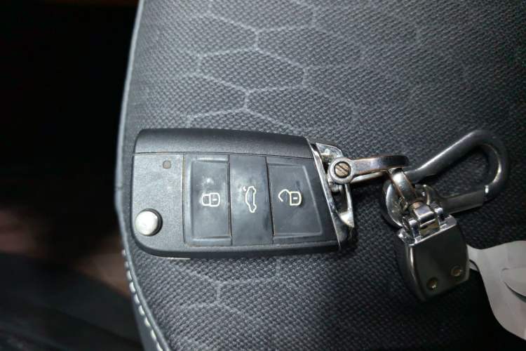 Used Volkswagen Tiguan L 2017 330TSI Automatic Two-Wheel Drive Luxury Edition