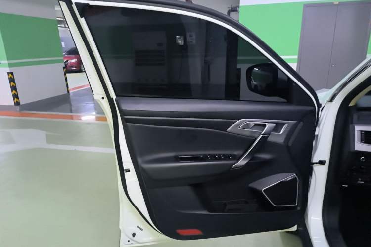 Used Geely Auto Emgrand X7 Sport 2021 Million Edition 1.8TD DCT Two-Wheel Drive Comfort Model
