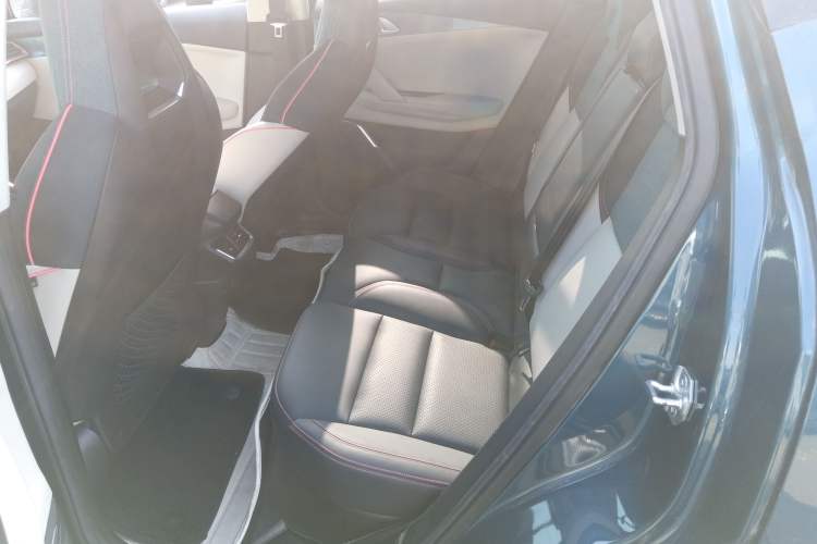 Used Lynk & Co 06 2021 1.5T Shero Pink Special Edition
