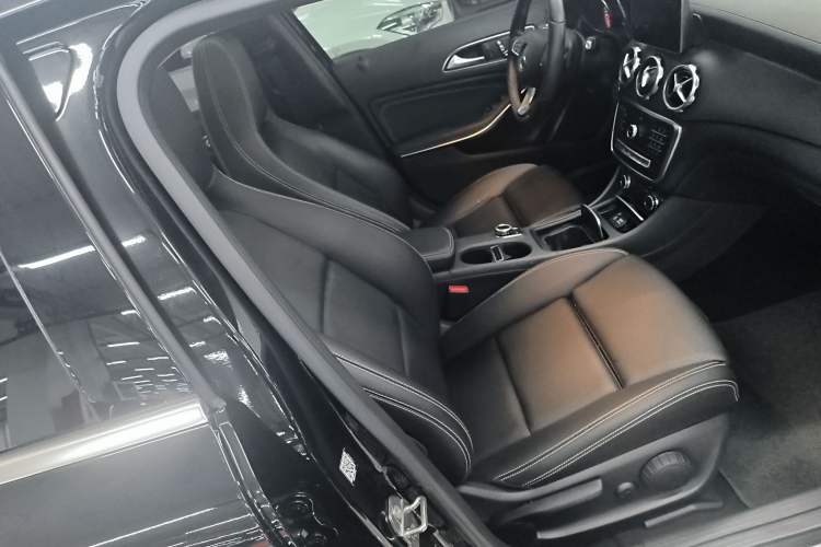 Used Mercedes-Benz GLA 2018 GLA 200 Fashion Model
