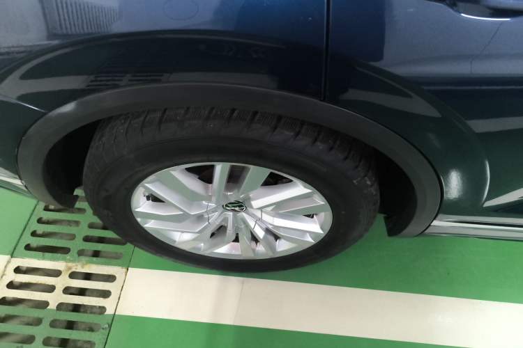 Used Volkswagen Touareg 2019 2.0 TSI Ruiyi Edition China V Standard
