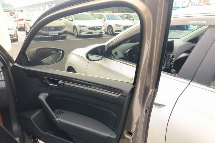 Used Volkswagen Passat 2017 330TSI DSG Prestige Edition
