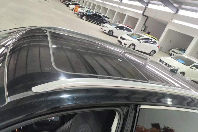 Used Hongqi HS5 2022 Revised Version 2.0T Smart Connect Flagship Edition
