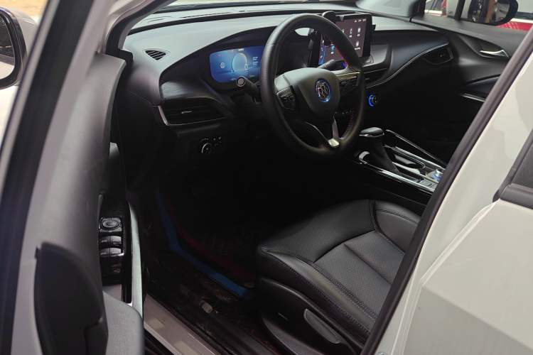 Used Buick Velite 6 2023 430km Range Commuter Version
