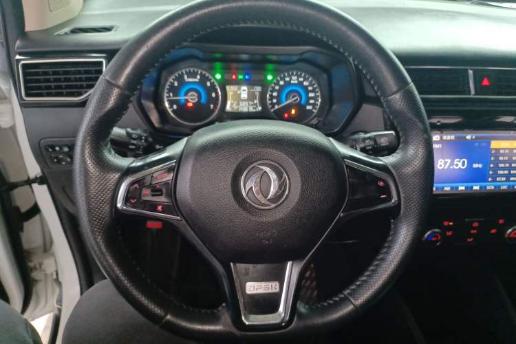 Used Dongfeng Fengon 580 2017 1.8L Manual Comfort Model
